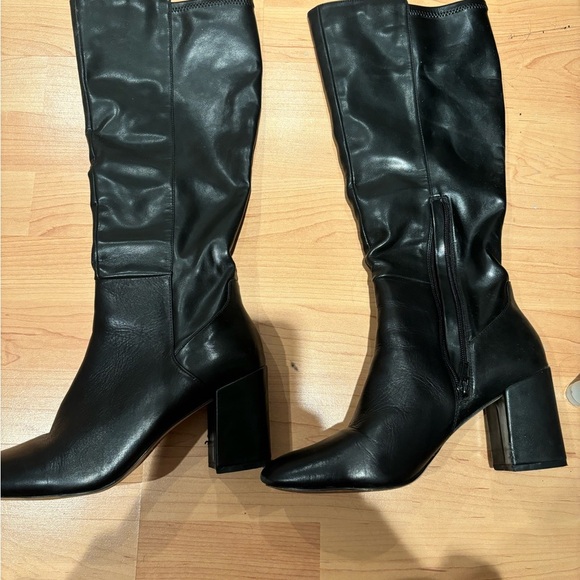 Elegant Long Black Leather Heeled Boots - Picture 2 of 5